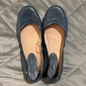 Antonio Melani flats
